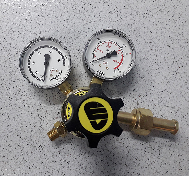 Ar-CO2